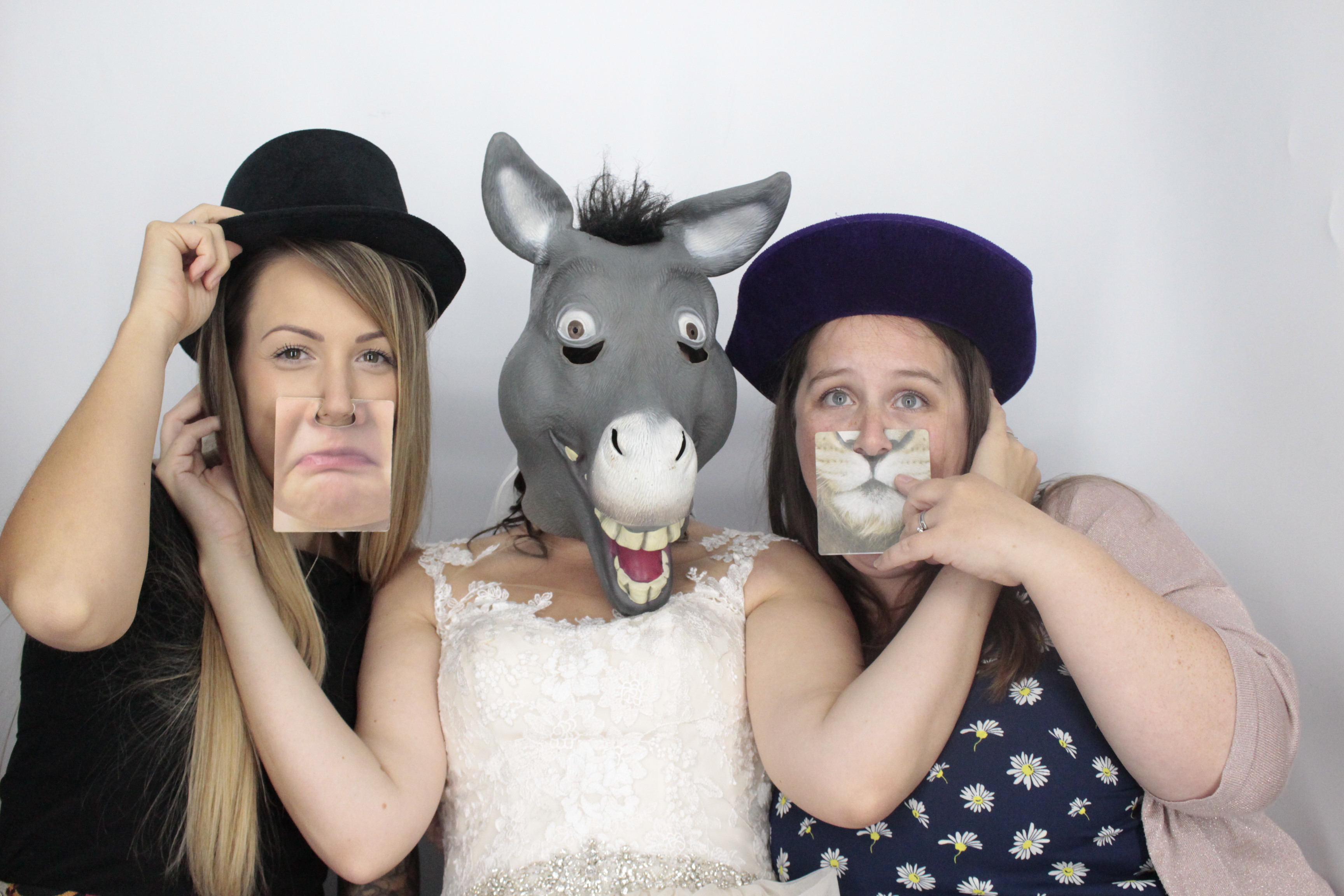 Kim & Andy's Wedding | View more photos from the event at gallery.myphotoboothexperience.co.uk/u/MyPhotoBoothExperienceLtd/Kim-Andys-Wedding